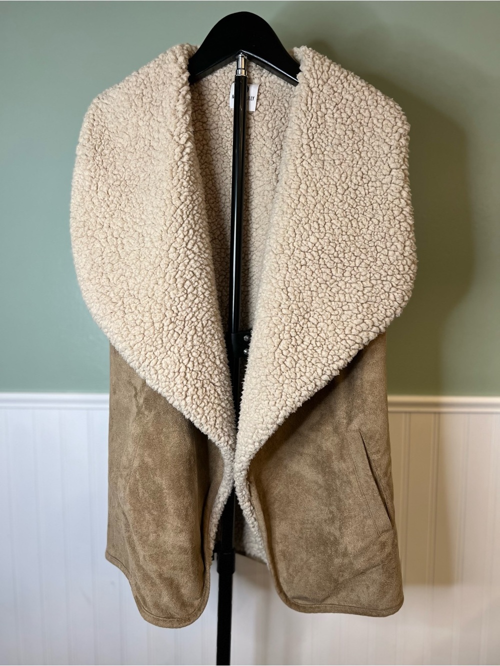 Marleylilly Tan Faux Suede Vest With Plush Cream Sherpa Lining. Size XS
